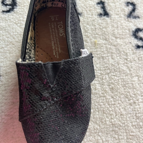 Tom’s black sparkler shoes. Baby size 5. - Picture 3 of 5